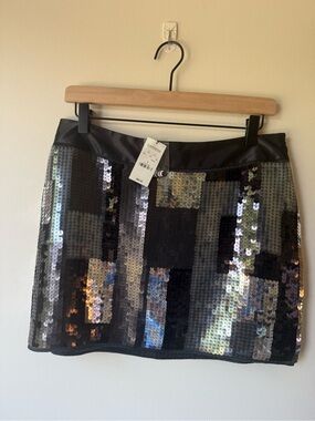 Express Design Studio Black & Silver Sequin Mini Skirt | Size 8 | NWT